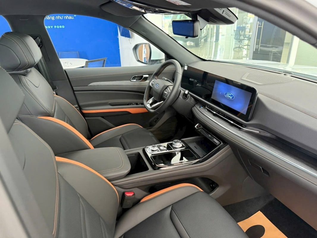 Ford Capital chính hãng